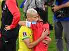 Aps goleada do Brasil, Richarlison consola Son, companheiro no Tottenham