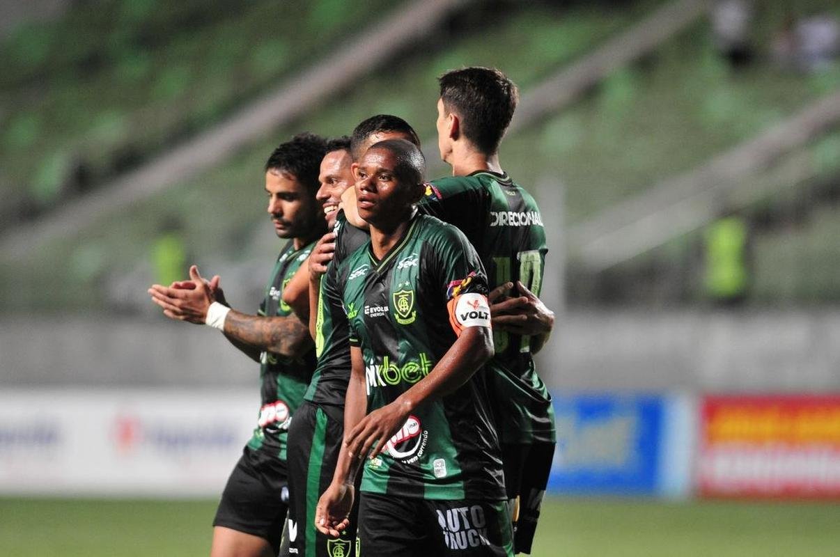 Amrica e Democrata-GV se enfrentaram no Independncia pela 2 rodada do Campeonato Mineiro