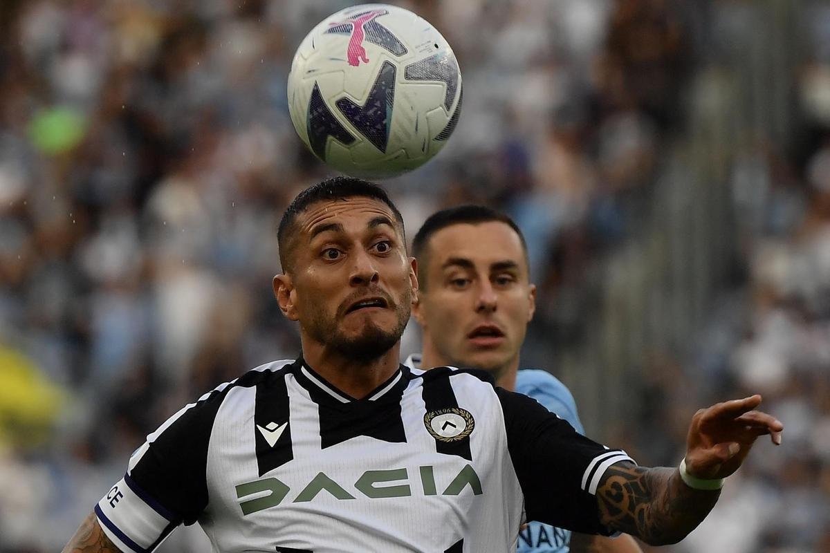 Roberto Pereyra, meia da Udinese (Itlia) - contrato at 30/06/2023