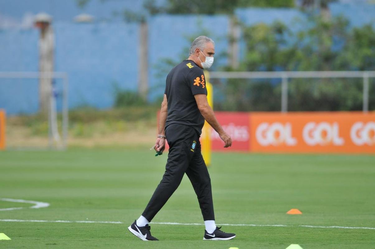 Seleo Brasileira realizou treinamento na tarde deste sbado (29/1) na Toca da Raposa II