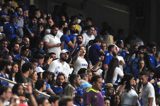 Torcida do Cruzeiro no jogo contra o Nutico, no Independncia, pela 26 rodada da Srie B do Campeonato Brasileiro de 2022