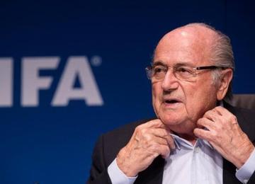 Suíço Joseph Blatter opina sobre onde deveria ser o Mundial deste ano e o motivo de não achar o Catar um país ideal para o maior evento esportivo do futebol