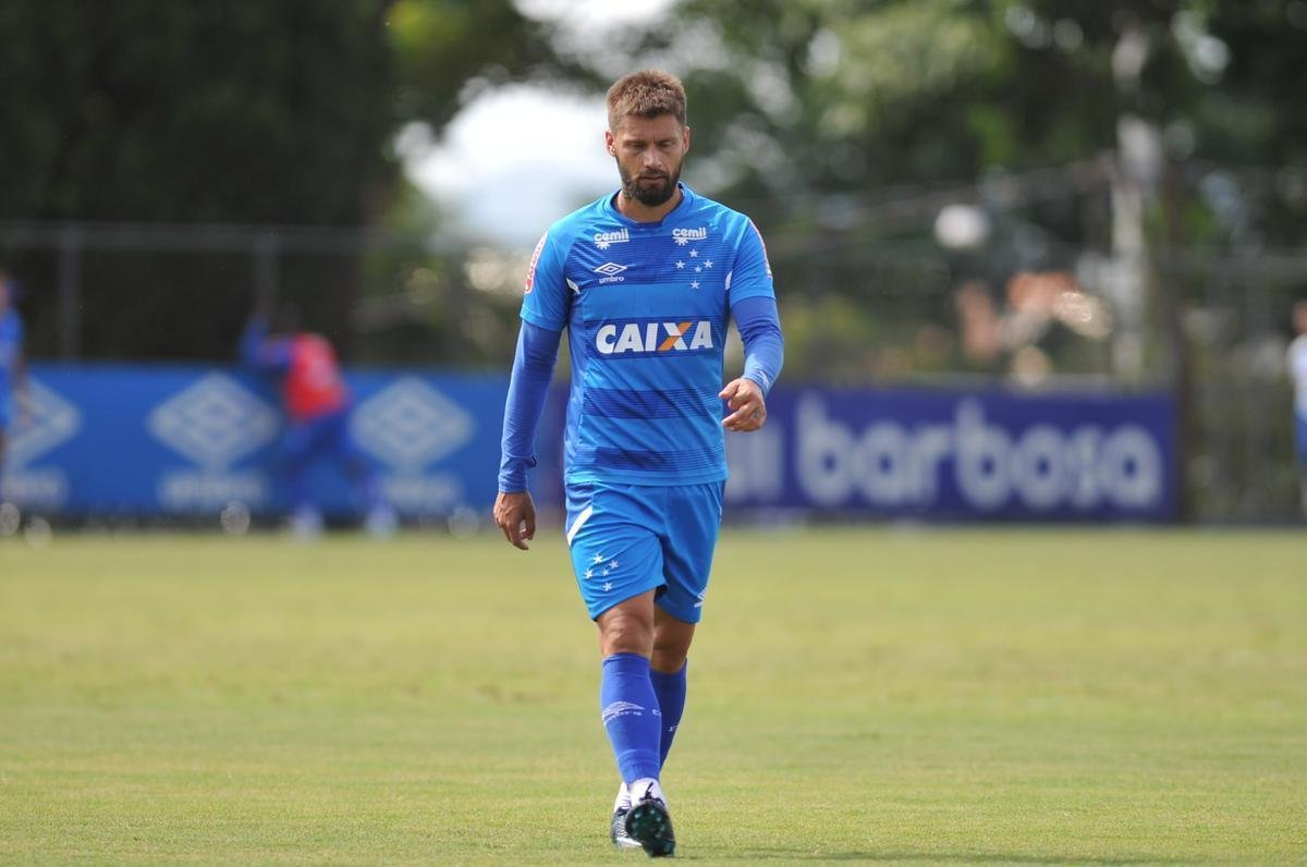 Fotos do ltimo treino do Cruzeiro antes de enfrentar a Caldense (Alexandre Guzanshe/EM D.A Press)