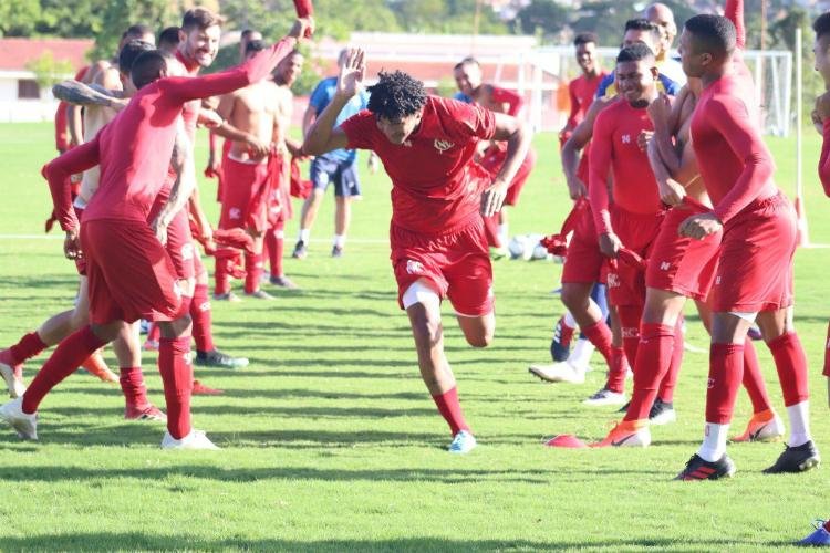 (Foto: L�o Lemos/N�utico)