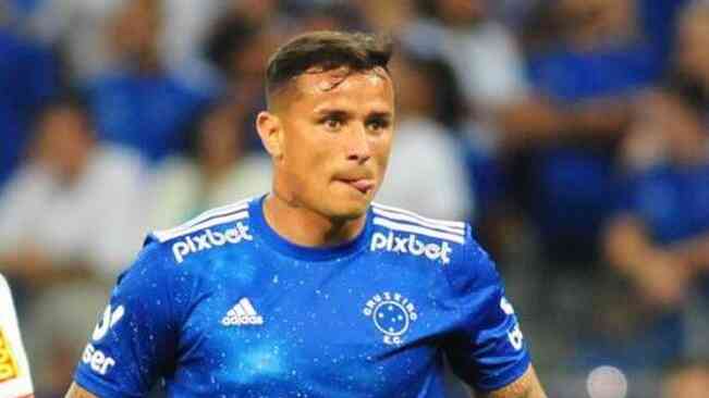 Edu se incomoda com jejum de gols no Cruzeiro, mas diz: 'Parte do processo'