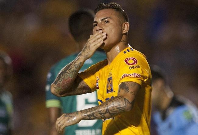 EDUARDO VARGAS - Ex-Tigres, atacante chileno foi contratado por R$ 7,1 milhes.