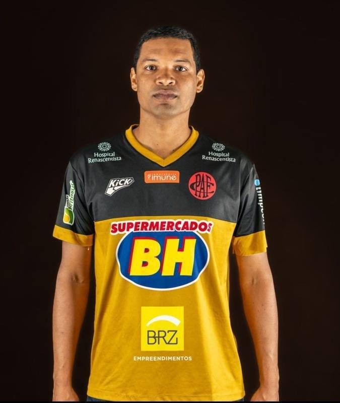 Wellington, zagueiro