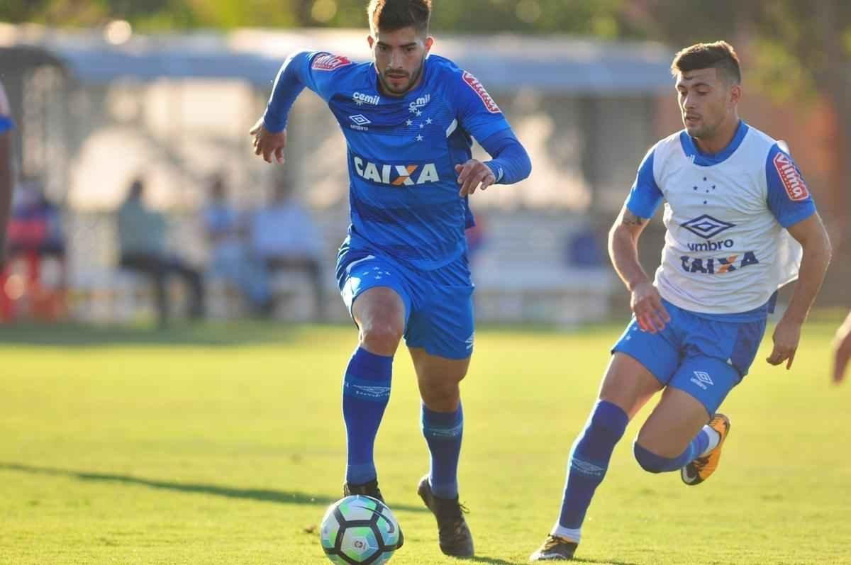 Fotos do treino do Cruzeiro desta sexta-feira, na Toca da Raposa II (Alexandre Guzanshe/EM D.A Press)
