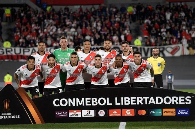 River Plate (classificado como lder do Grupo F)