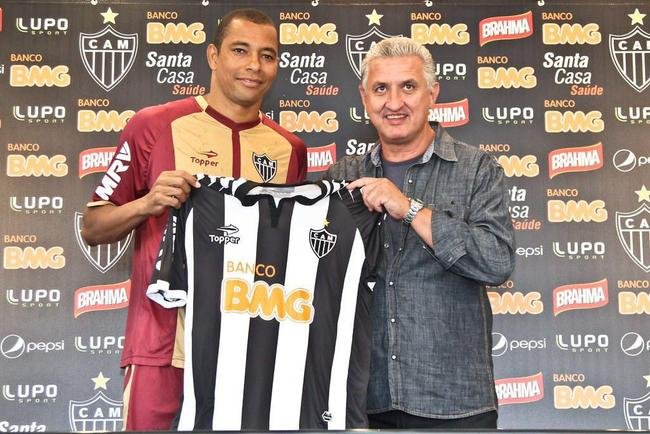 Gilberto Silva - 2013