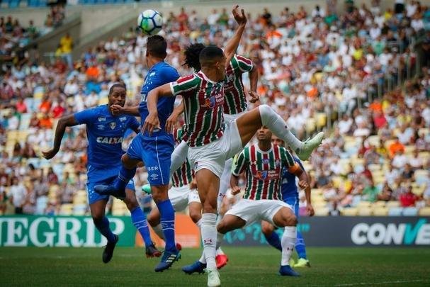 Fluminense e Cruzeiro em partida vlida pela segunda rodada do Brasileiro