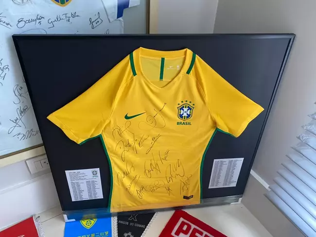 Camisa da Seleo Brasileira utilizada por Cafu nas campanhas durante a conquista de 2002