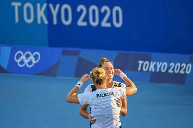 Dupla feminina leva bronze inédito no tênis em partida emocionante nos Jogos  de Tóquio