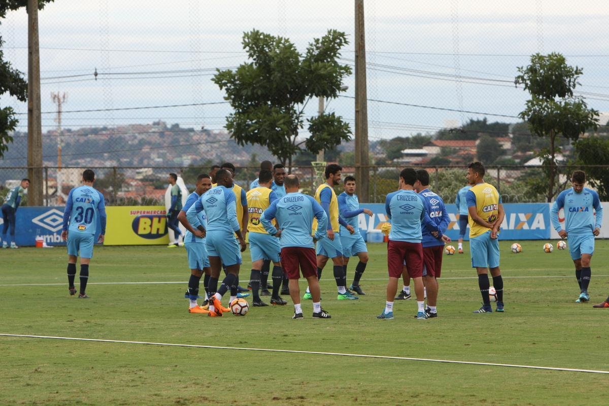 Imagens do treino do Cruzeiro neste domingo (20/05/2018)