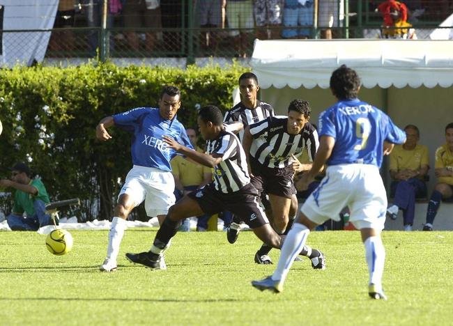 Tupi e Cruzeiro empataram por 0 a 0, no estdio Radialista Mrio Helnio, em Juiz de Fora, pelo jogo de ida da semifinal do Campeonato Mineiro de 2007.