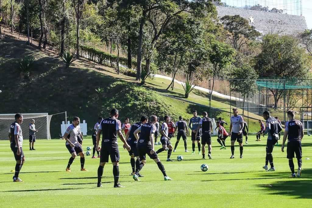 Imagens do treino do Galo antes do jogo contra o Atltico-GO