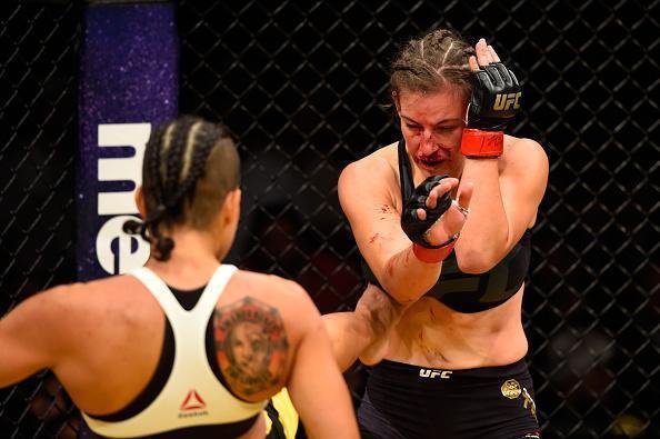 Fotos da grande vitória de Amanda Nunes pelo cinturão do UFC