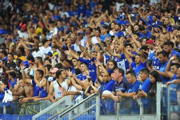 Cruzeiro e Internacional ficaram no empate em jogo com interveno do VAR
