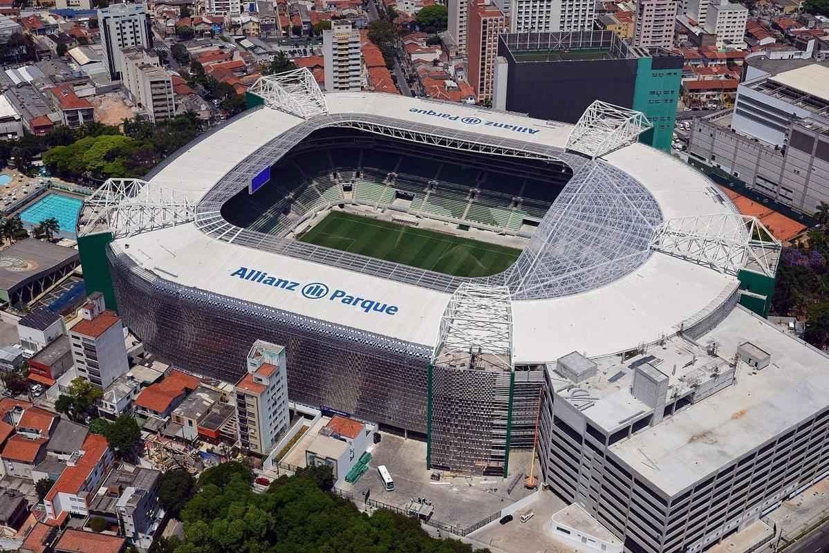 Allianz Parque (Palmeiras): R$ 660 milhes (reformado entre 2010 e 2014). Capacidade: 43.713 torcedores. Custo mdio do assento: R$ 15.098.