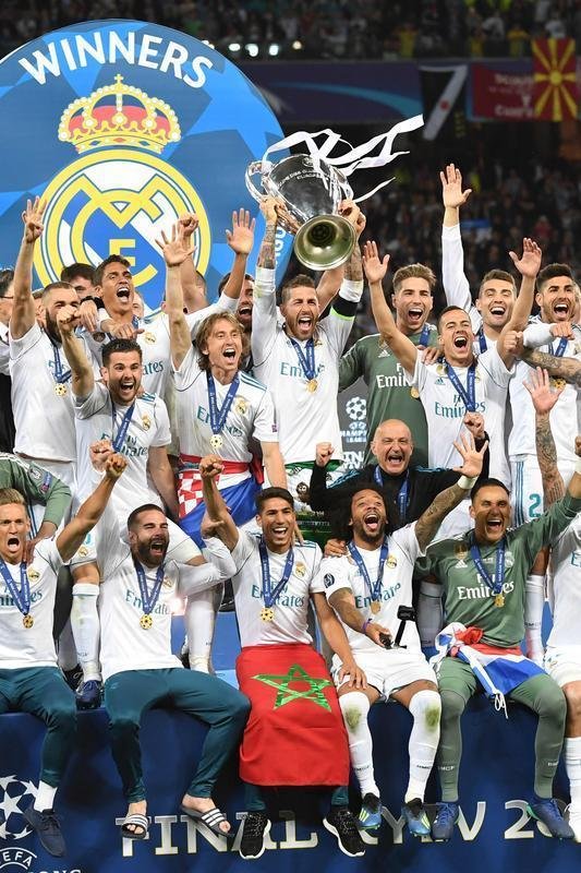 Festa do Real Madrid com a conquista da 13 Liga dos Campees, a terceira de forma seguida
