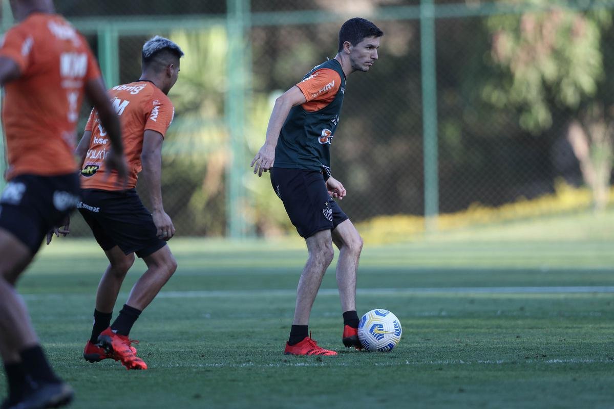 Fotos do primeiro treino de Diego Costa pelo Atltico