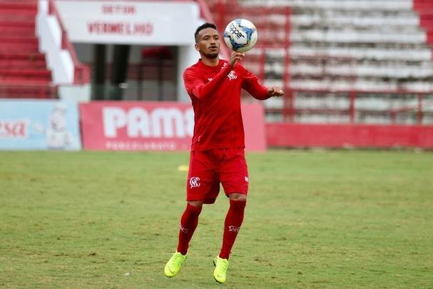 Timbu treinou nesta quarta-feira no Estádio dos Aflitos visando o confronto de volta das quartas de finais da Série C.