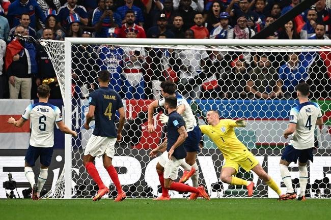 Fotos do duelo entre Inglaterra e Frana, pelas quartas de final da Copa do Mundo, no estdio Al Bayt, em Al Khor