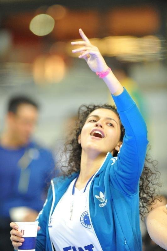 Torcida do Cruzeiro lotou o Mineiro em duelo com o Grmio pela semifinal da Copa do Brasil