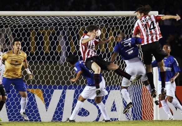Fbio na final da Libertadores 2009, contra o Estudiantes, no Mineiro