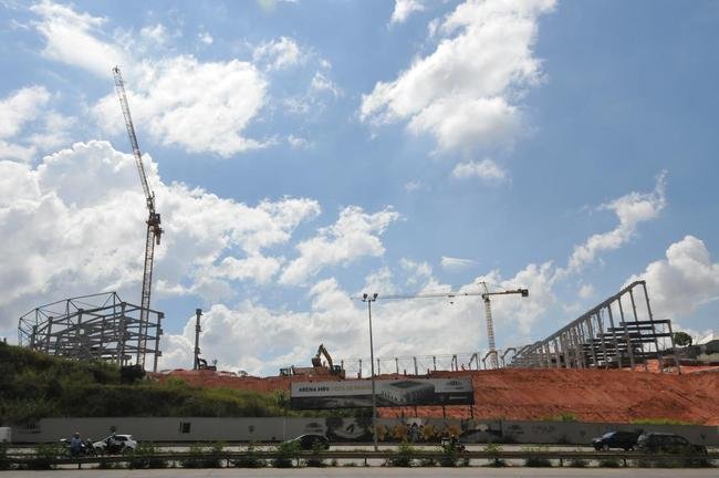 Arena MRV completa um ano de obras neste 20 de abril de 2021. Veja como est� o andamento da constru��o do est�dio do Atl�tico, que tem previs�o de ficar pronto em outubro de 2022. Ser�o 46 mil lugares, 2.333 vagas de estacionamento, 40 bares e 80 camarotes. O empreendimento fica no bairro Calif�rnia, em Belo Horizonte. (Fotos de Gladyston Rodrigues/EM/D. A Press)