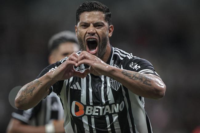 6° lugar: Hulk - 10 gols (três edições)