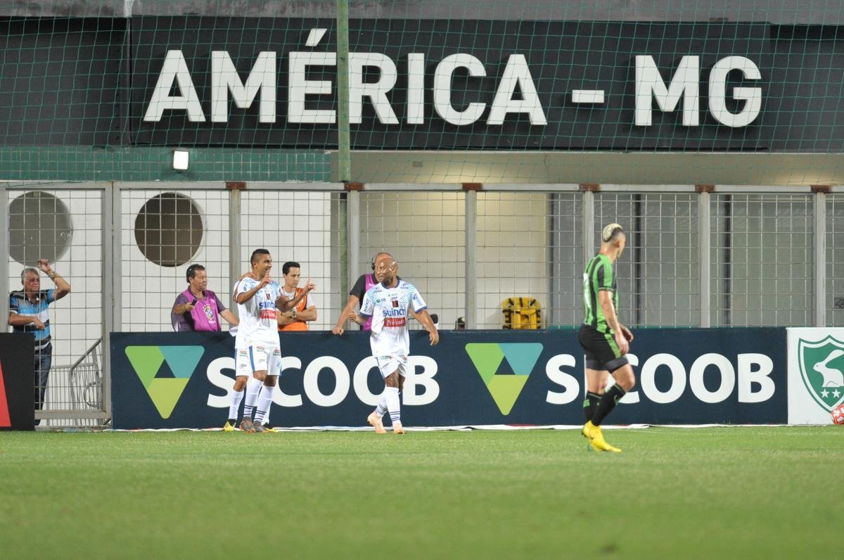 Fotos da partida entre Amrica e URT, no Independncia, pela sexta rodada do Campeonato Mineiro