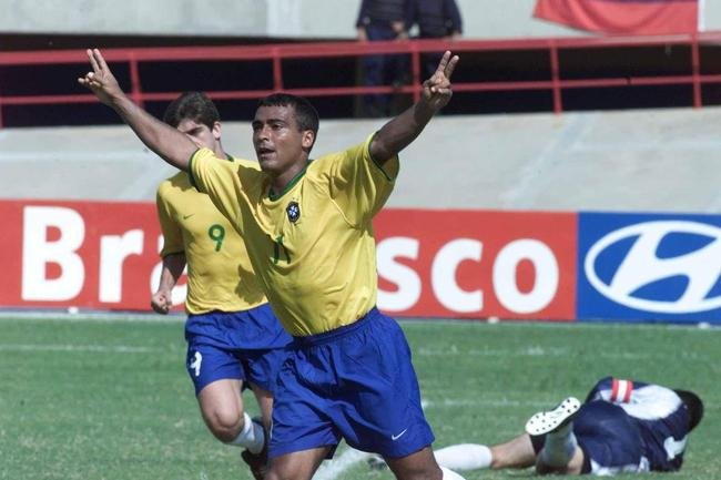 4 - Romrio - 55 gols em 70 jogos