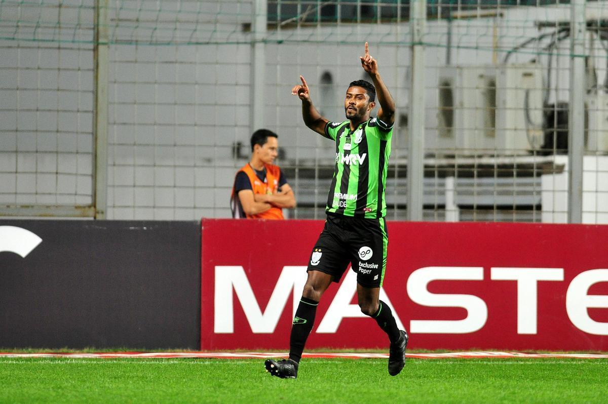 Amrica vence o Bragantino no Independncia e entra no G4 da Srie B