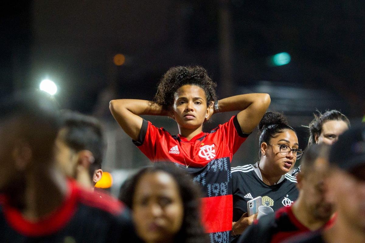 Tristeza dos torcedores do Flamengo na derrota para o Palmeiras
