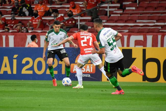 América foi batido pelo Internacional por 3 a 1, em Porto Alegre, pelo Brasileirão
