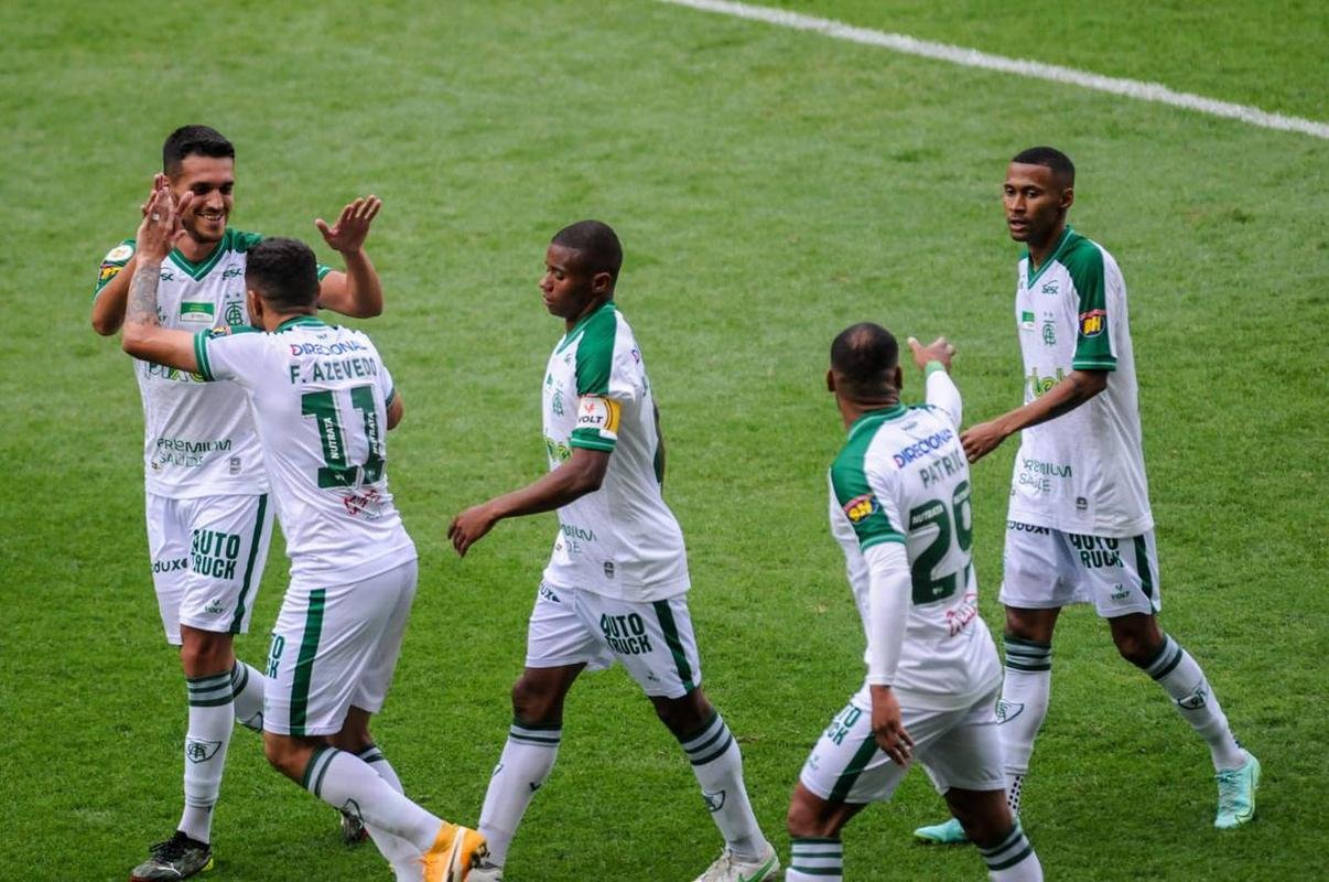 Amrica e Athletico-PR se enfrentaram no Independncia, pela 20 rodada da Srie A do Brasileiro