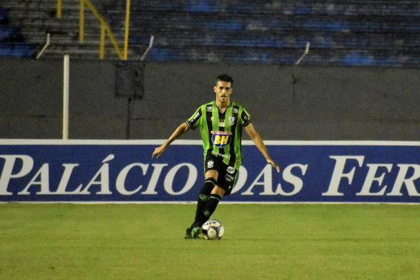 América vence Londrina fora de casa e mantém sonho do acesso