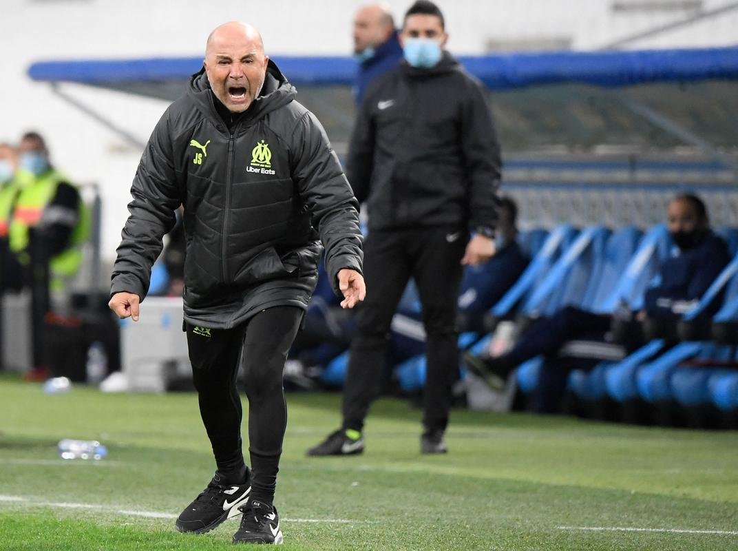 Festa e gritaria de Jorge Sampaoli em vitria do Olympique de Marselha sobre o Brest, neste sbado, pelo Francs: 3 a 1. Este foi o segundo triunfo seguido do clube sob o comando do argentino