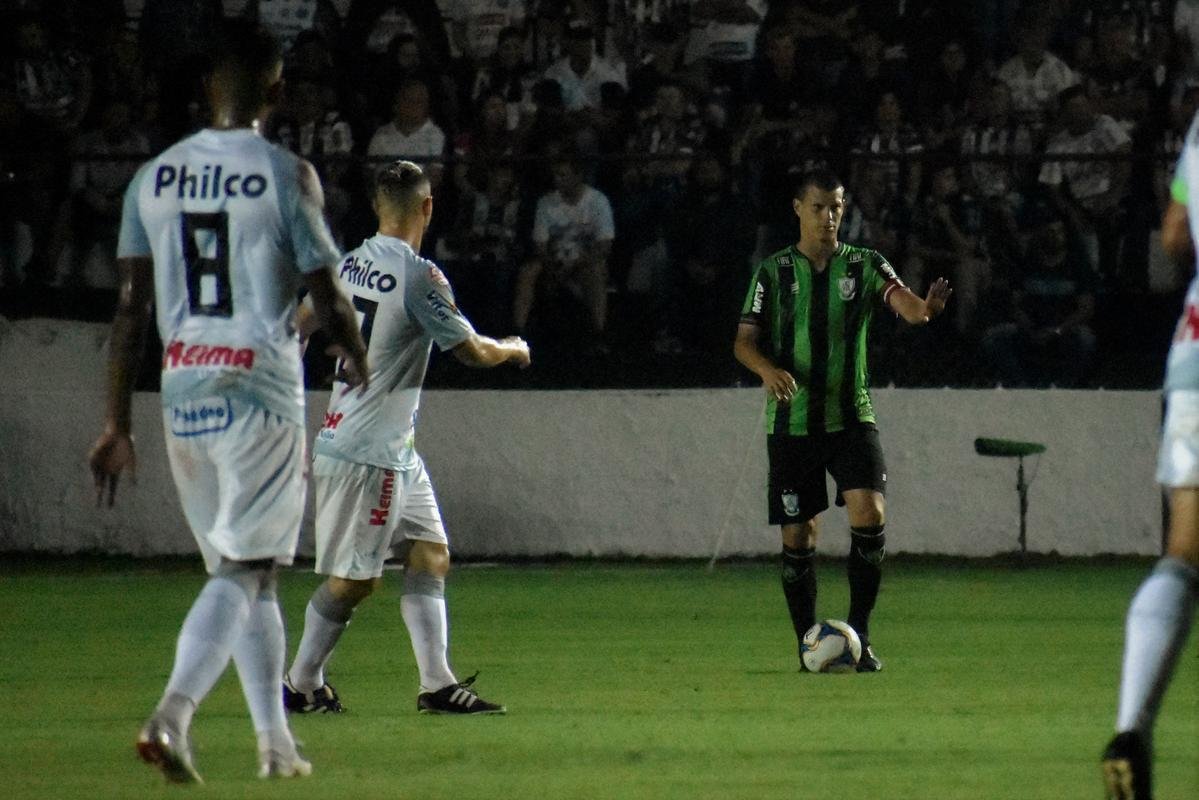 Fotos de Operrio x Amrica, no Estdio Germano Krger, em Ponta Grossa, pela primeira rodada da Srie B