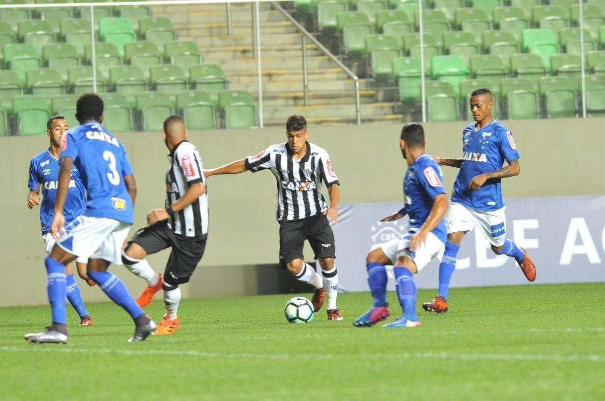 Imagens do clssico entre Atltico e Cruzeiro pela Supercopa Sub-20