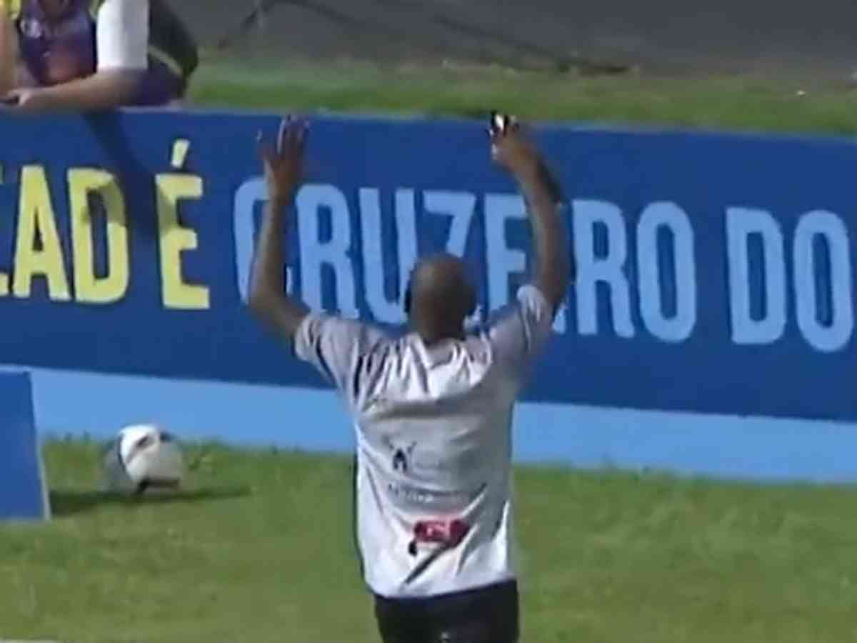 Ex-jogadores do Palmeiras provocam Corinthians após goleada