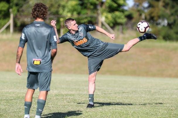 Jogadores do Atltico treinaram no CT do Danubio, em Montevidu, nesta tera-feira