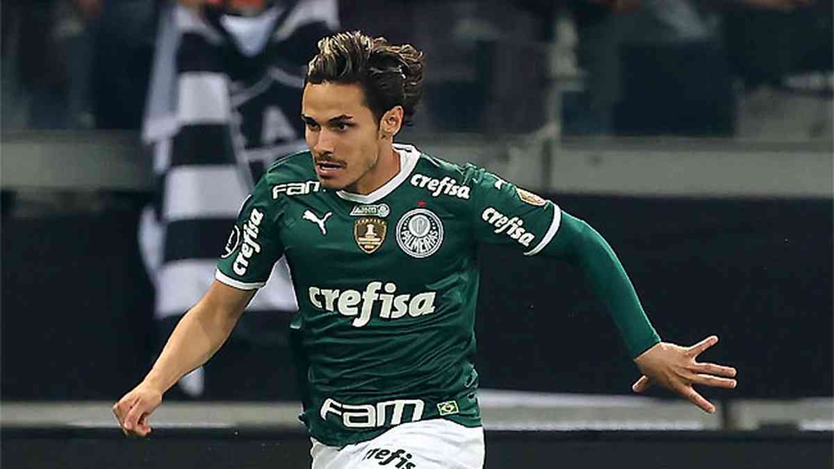 Veiga fala em Palmeiras focado para o próximo jogo: 'Mentalidade muito  forte