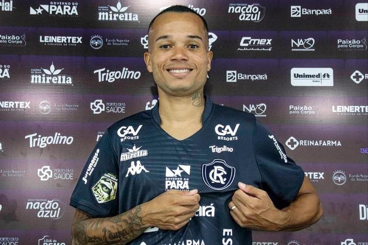 Anderson Uchoa, meio-campista (Remo)