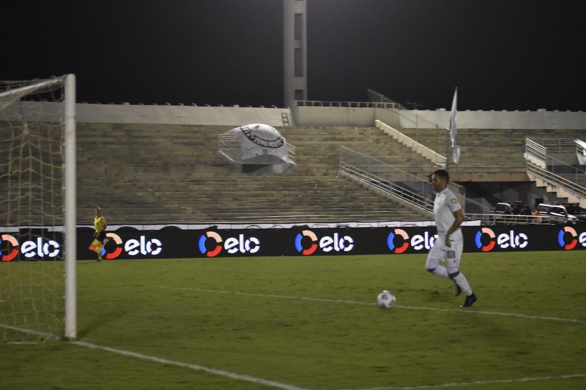 Treze-PB e América se enfrentaram pela primeira fase da Copa do Brasil, no Estádio Amigão, em Campina Grande