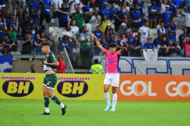 Fotos do jogo entre Cruzeiro e Guarani