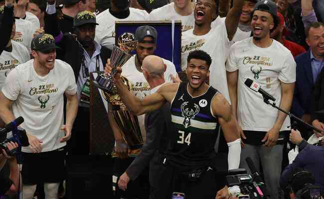 Giannis Antetokounmpo: o jogador da NBA que virou filme - Blog