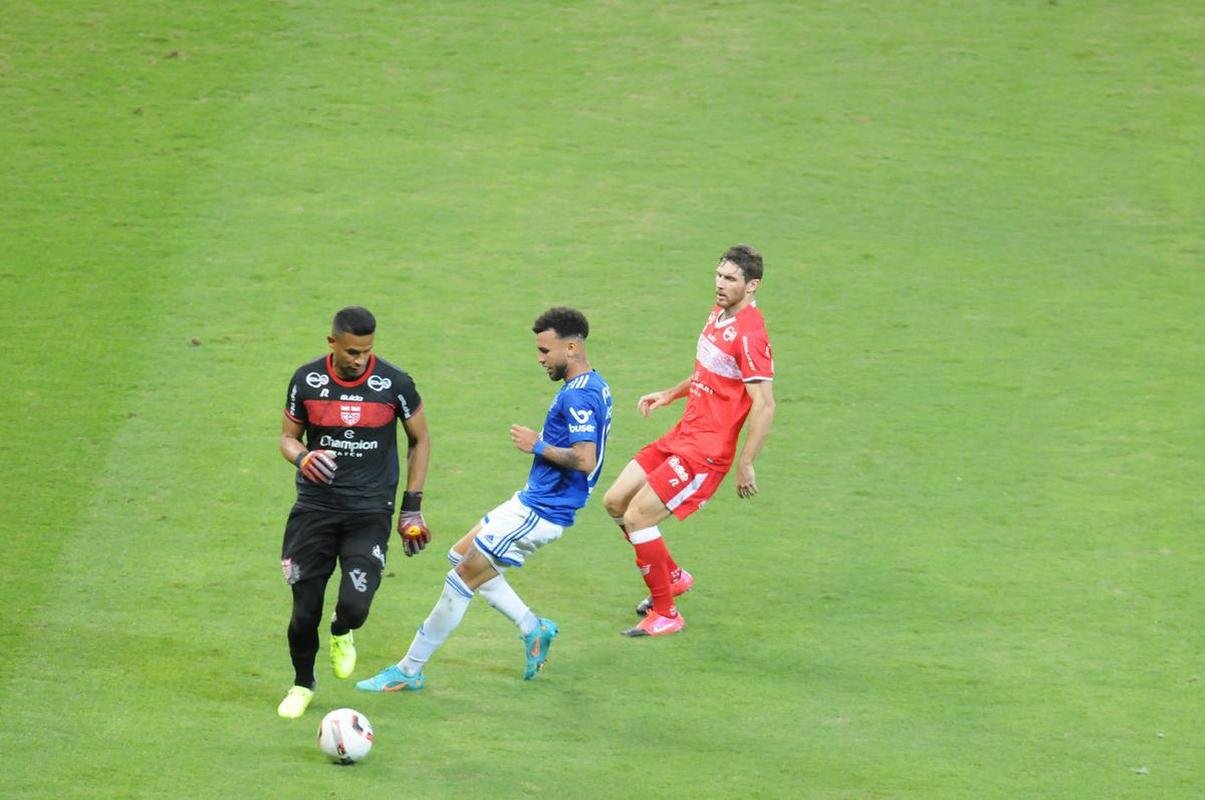 Fotos do jogo entre Cruzeiro e CRB, no Mineiro, em Belo Horizonte, pela 11 rodada da Srie B do Brasileiro