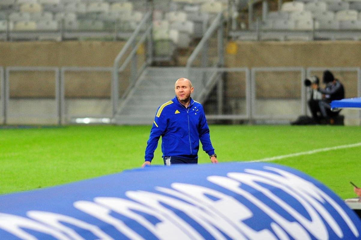 Fotos do jogo entre Cruzeiro e Vasco, no Mineiro, em Belo Horizonte, pela sexta rodada da Srie B do Brasileiro de 2021